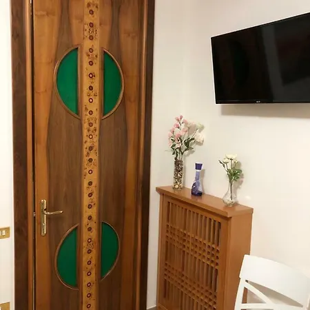 Il Cavaliere ベッド・アンド・ブレックファスト 3*